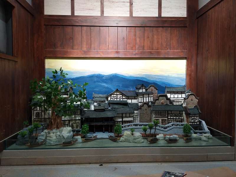 自贡沿滩工业园区《仙市古镇》雕塑-一展景观雕塑制作