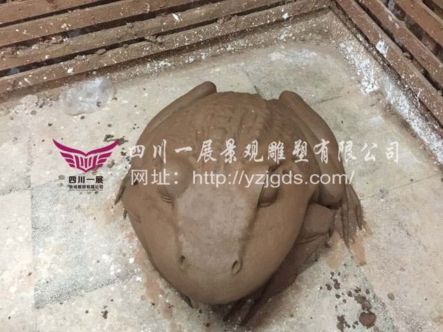 玻璃钢仿真青蛙雕塑二