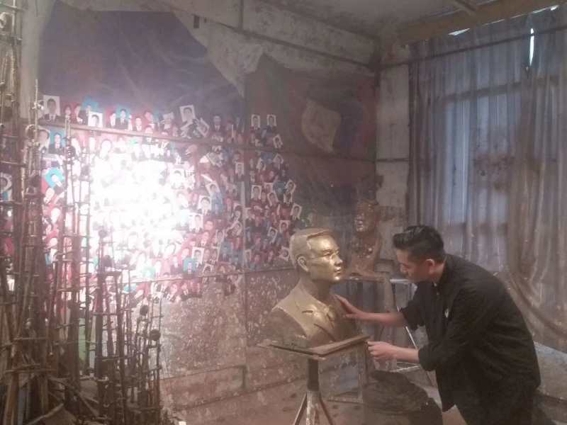 自贡市检察院宣传片《检道》的检察官雕塑
