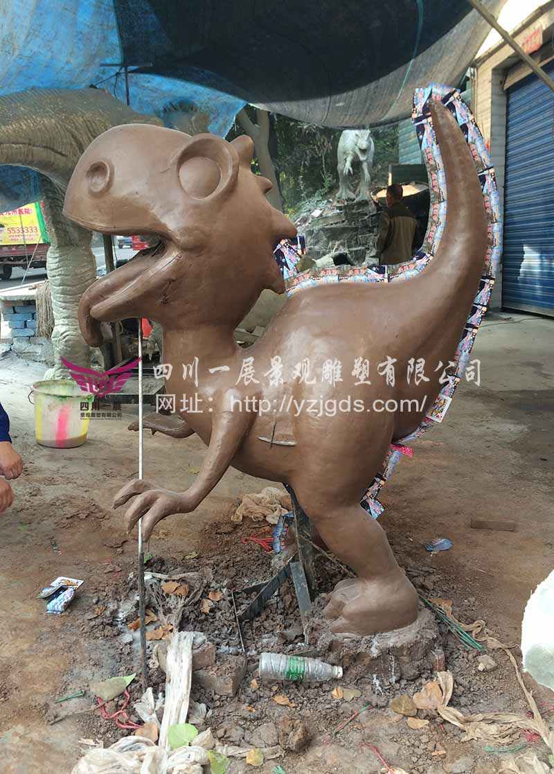 卡通龙雕塑制作二
